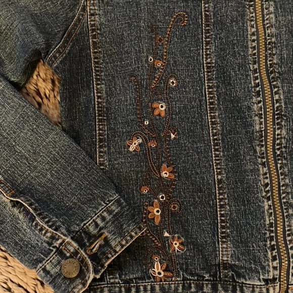 Vintage SNAZZIE Zip Front Embroidered Denim Jacket - Picture 2 of 4